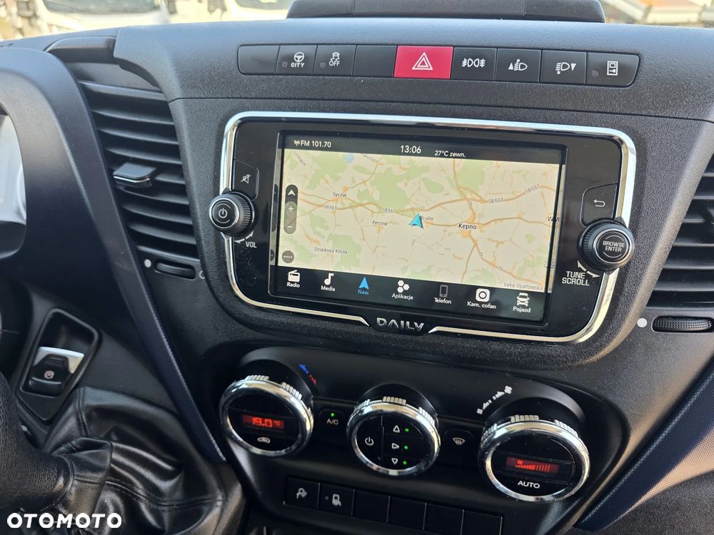 Iveco IVECO 35S18 3.0 HPI 180 KONNY ŚREDNI AUTOMAT KLIMA ALUFELGI LED NAVIGACJA - 27