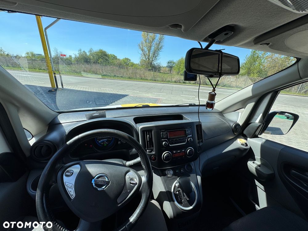 Nissan Voltia - 6