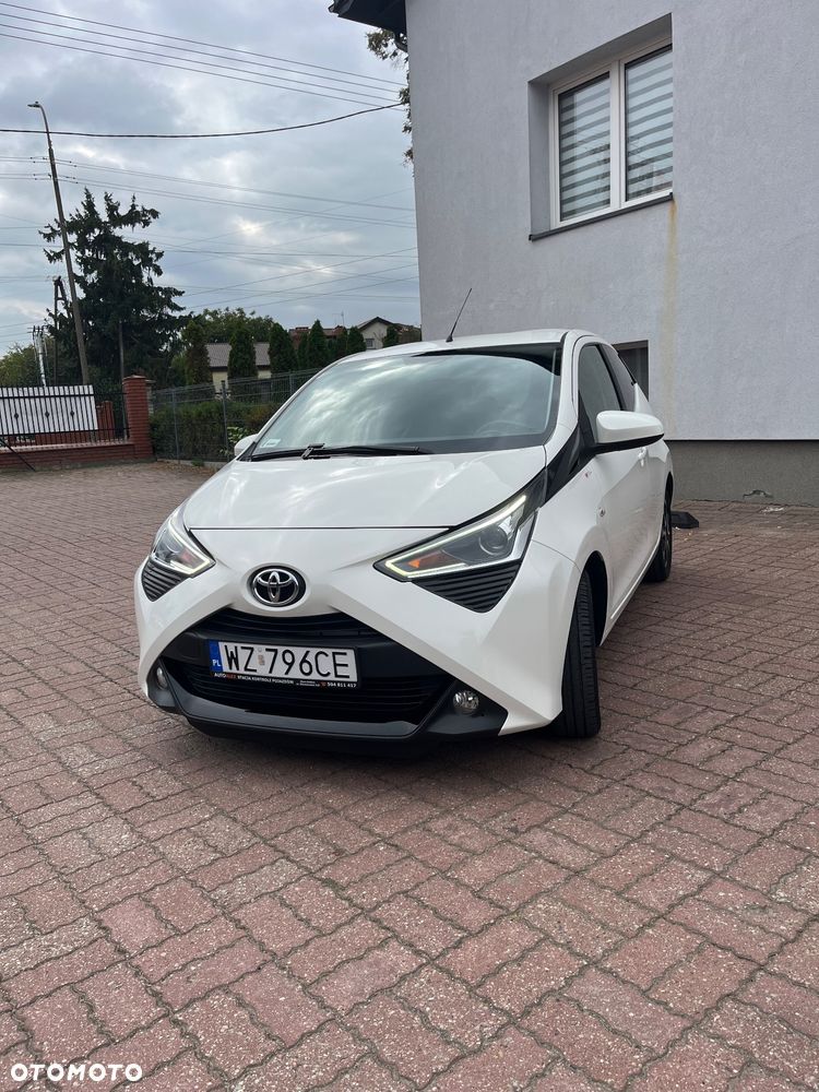 Toyota Aygo 1.0 VVT-i JBL Edition - 1