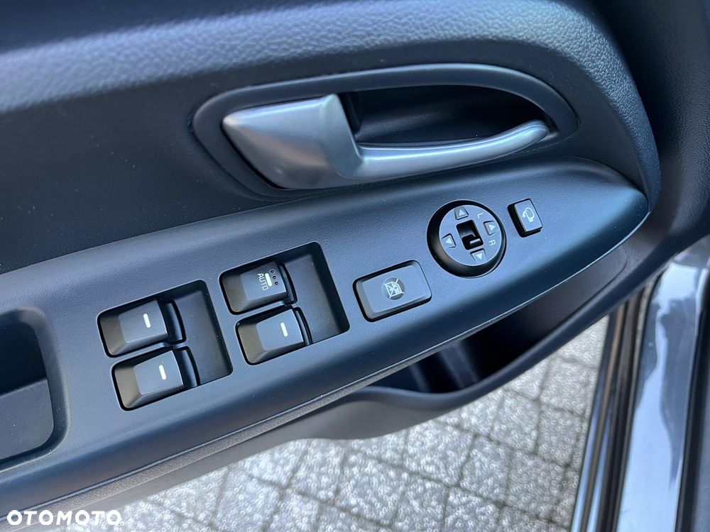 Kia Rio 1.4 Automatik Dream-Team Edition - 32