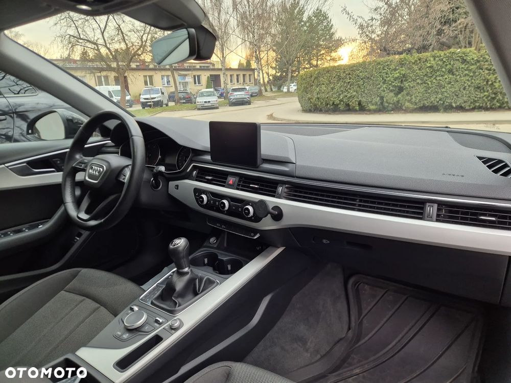 Audi A4 Avant 2.0 TDI - 13