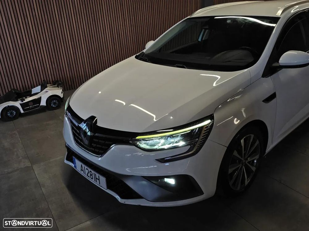 Renault Mégane Sport Tourer 1.5 Blue dCi R.S. Line — fotografia 34