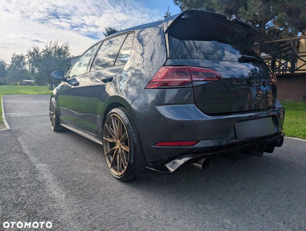 Volkswagen Golf - 5