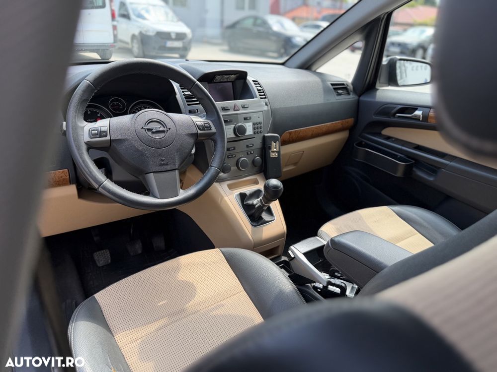 Opel Zafira - 26