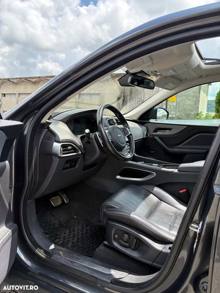 Jaguar F-Pace 30d AWD S - 7