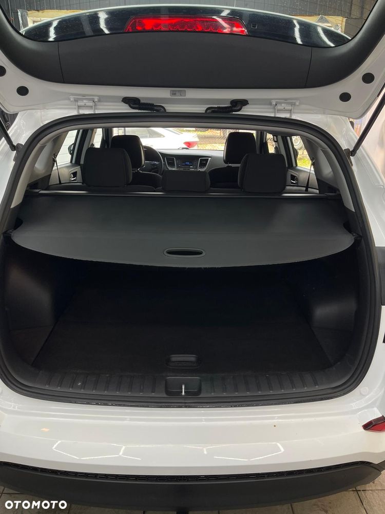 Hyundai Tucson blue 1.6 GDi 2WD Navi - 23