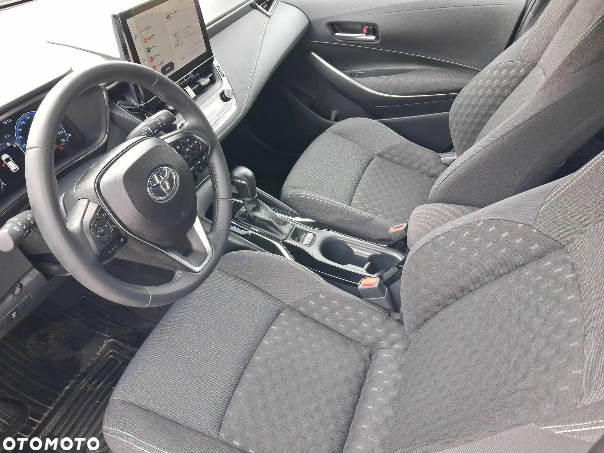Toyota Corolla 1.8 Hybrid Comfort - 9