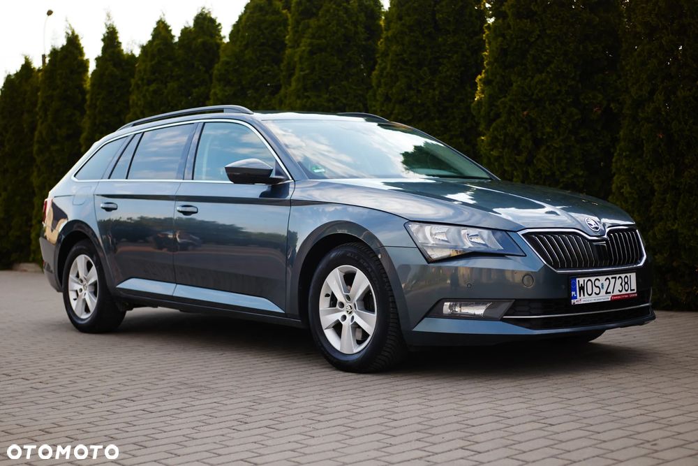 Skoda Superb 2.0 TDI 4x4 Premium Edition - 10