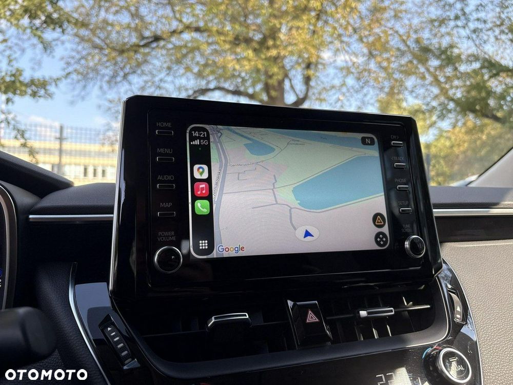 Toyota Corolla 1.8 Hybrid Comfort - 17