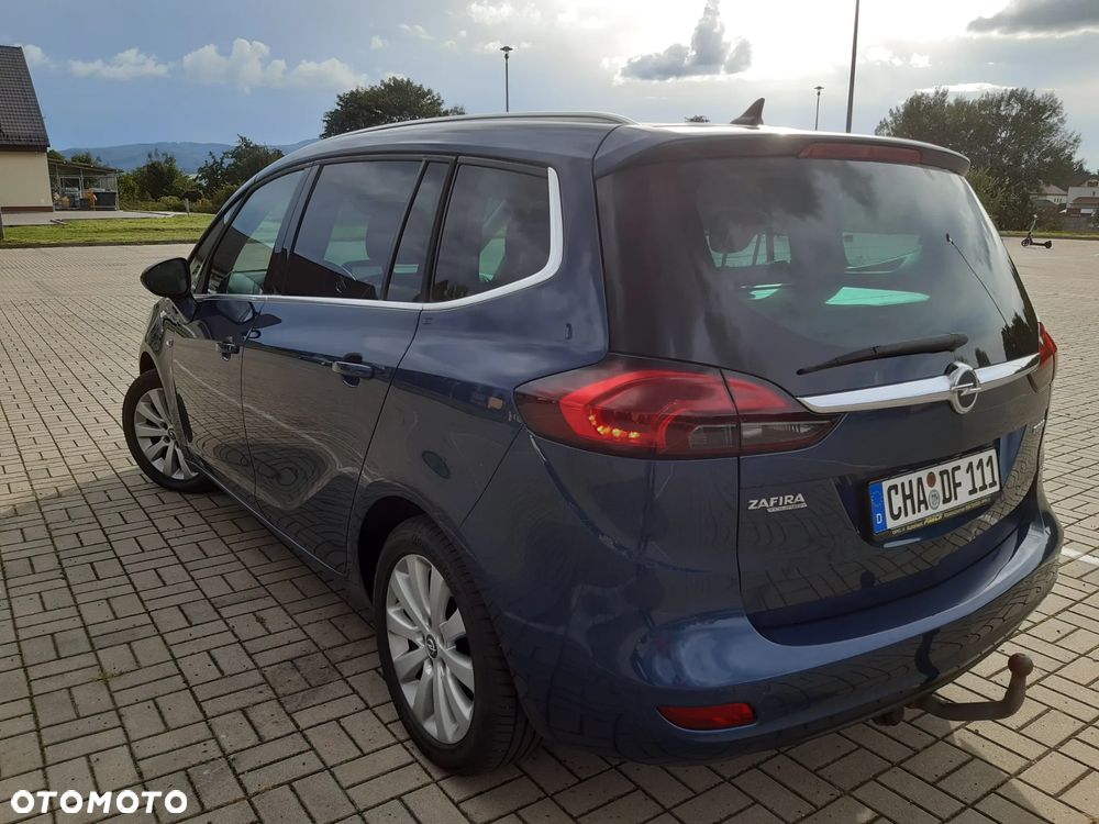 Opel Zafira 1.4 Turbo (ecoFLEX) Start/Stop ON - 11