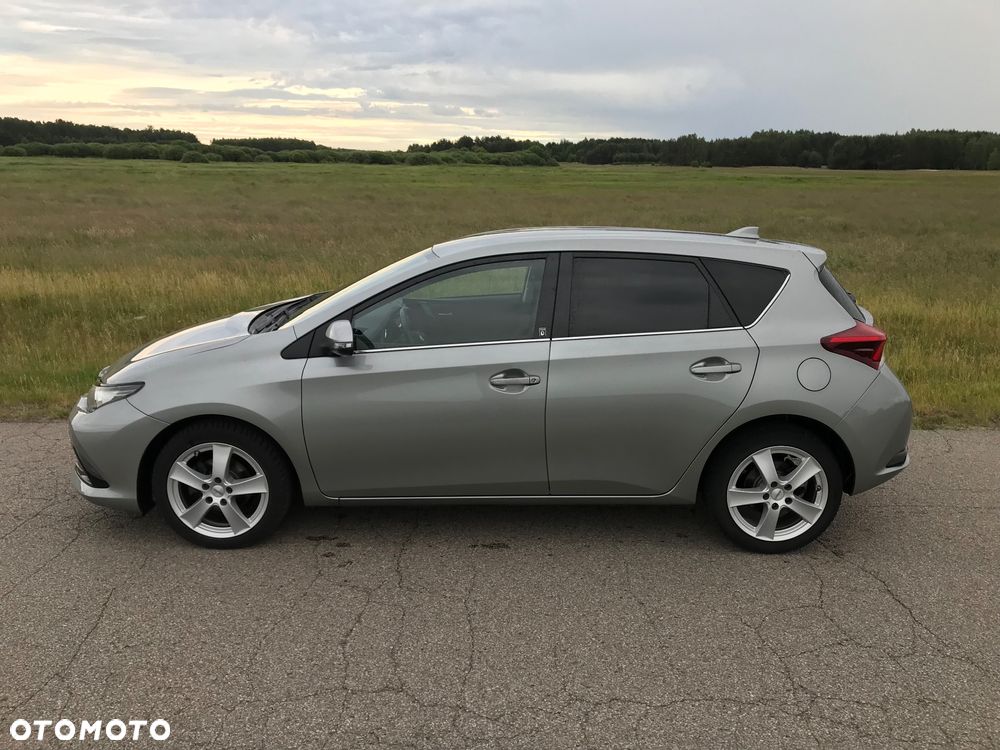 Toyota Auris 1.2 Turbo Team Deutschland - 5