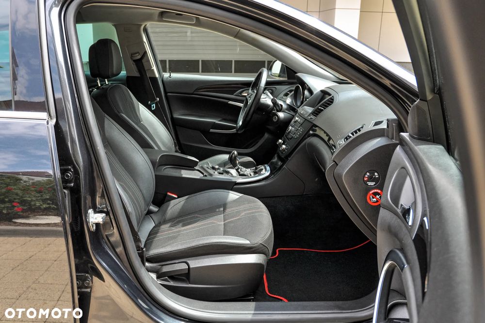 Opel Insignia - 11