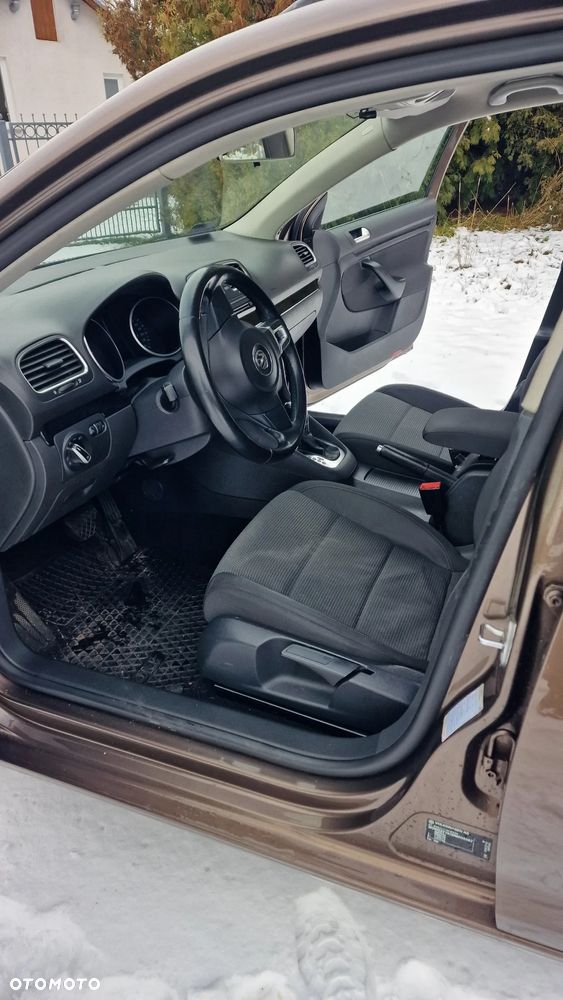 Volkswagen Golf 2.0 TDI DPF DSG Comfortline - 10