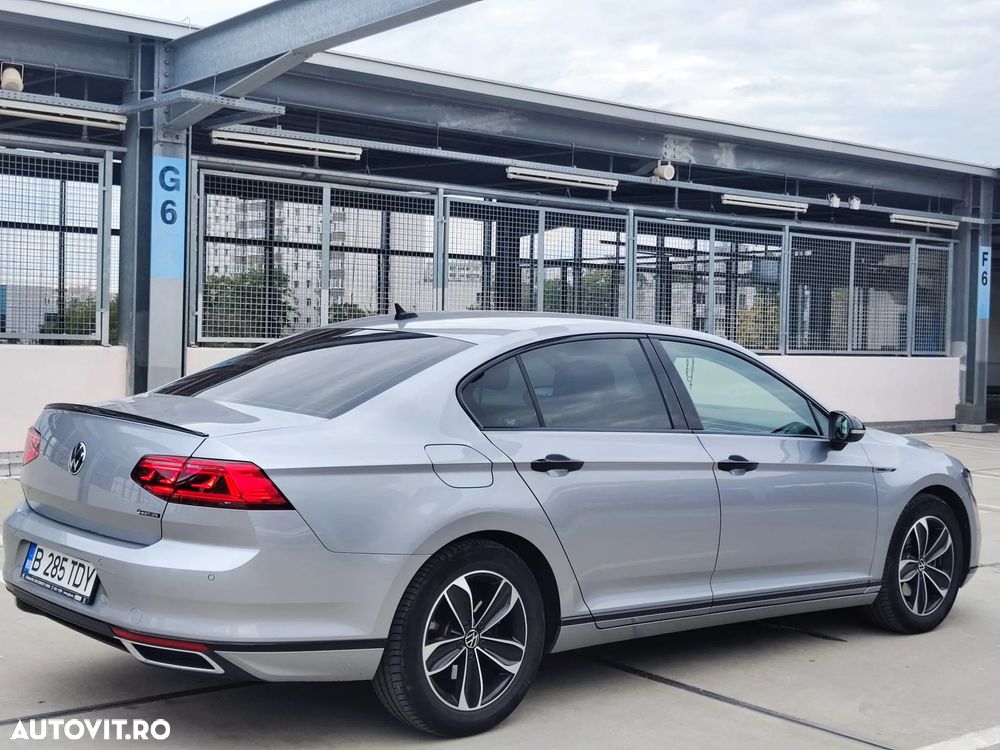 Volkswagen Passat 2.0 TDI DSG 4Mot Highline - 7