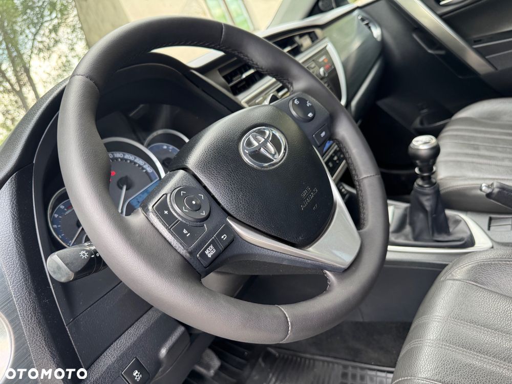 Toyota Auris 1.4 D-4D Comfort - 31