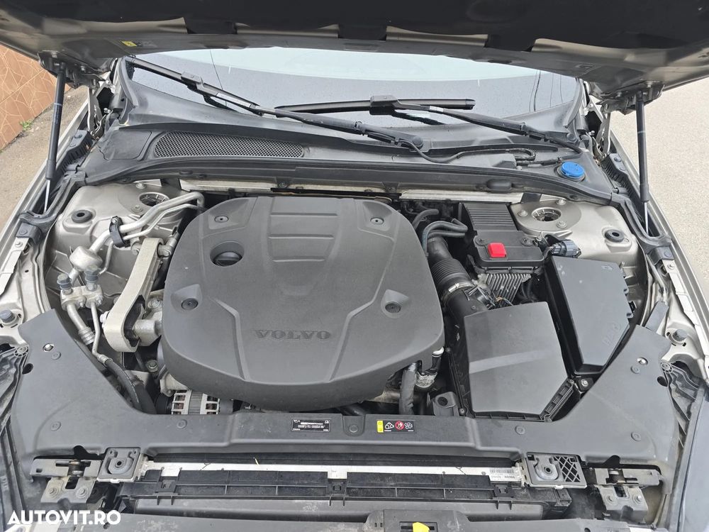 Volvo V60 D4 Momentum - 11