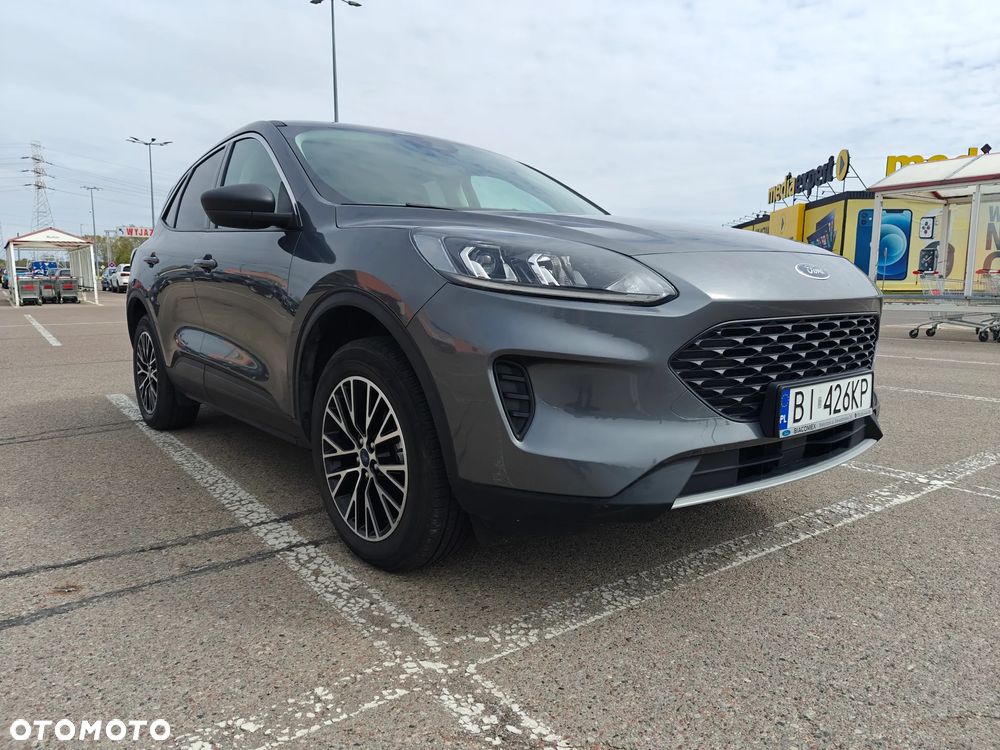 Ford Kuga - 1