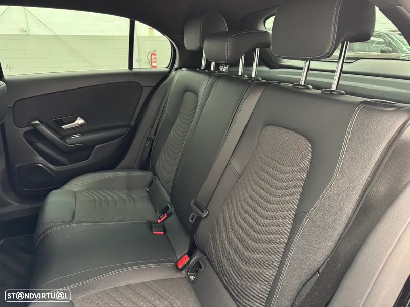 Mercedes-Benz A 250 - 21