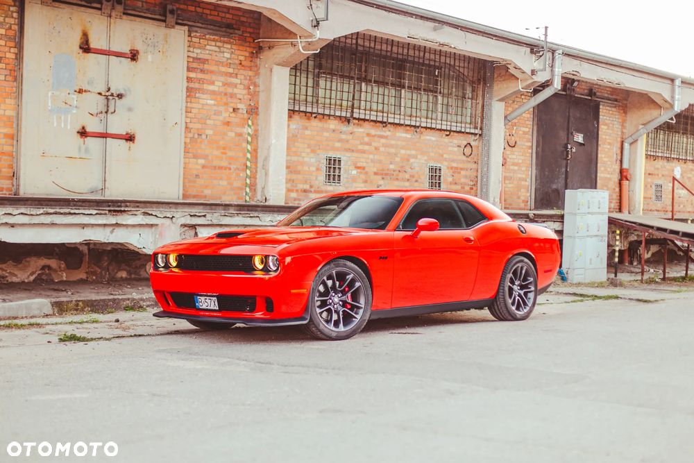 Dodge Challenger 5.7 R/T - 10