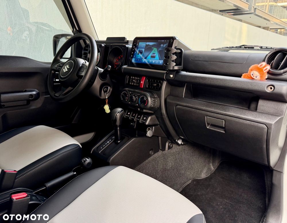 Suzuki Jimny - 27