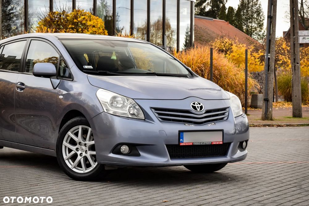 Toyota Verso 1.8 Sol 7os - 9