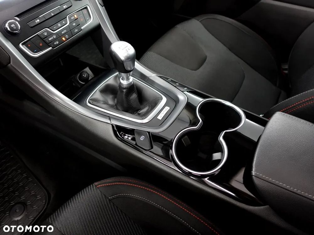 Ford Mondeo 2.0 TDCi ST-Line - 21