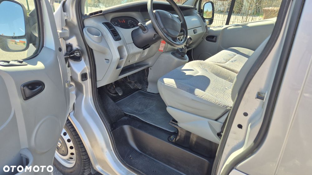 Renault Trafic - 6