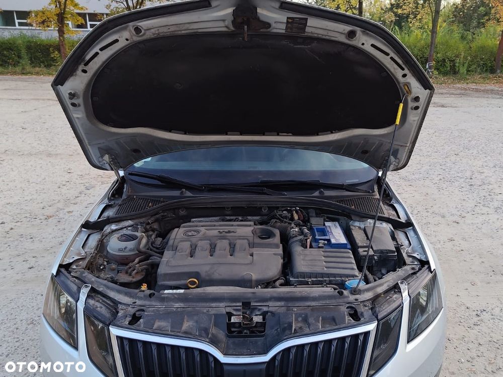 Skoda Octavia 1.6 TDI Ambition - 13