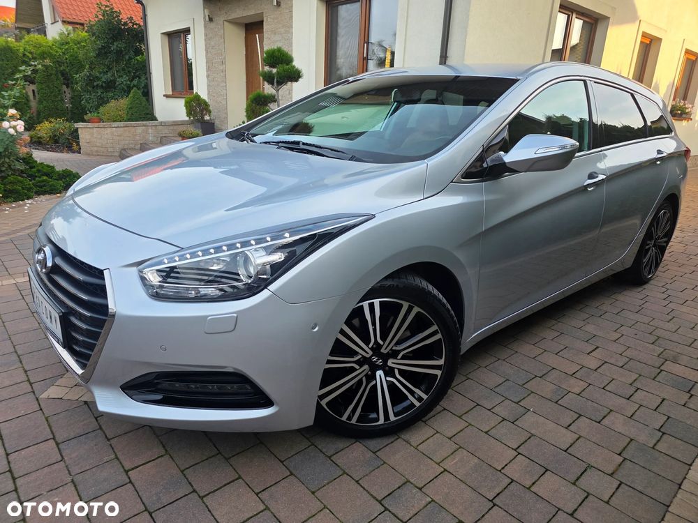 Hyundai i40 Kombi 2.0 Automatik Premium - 2