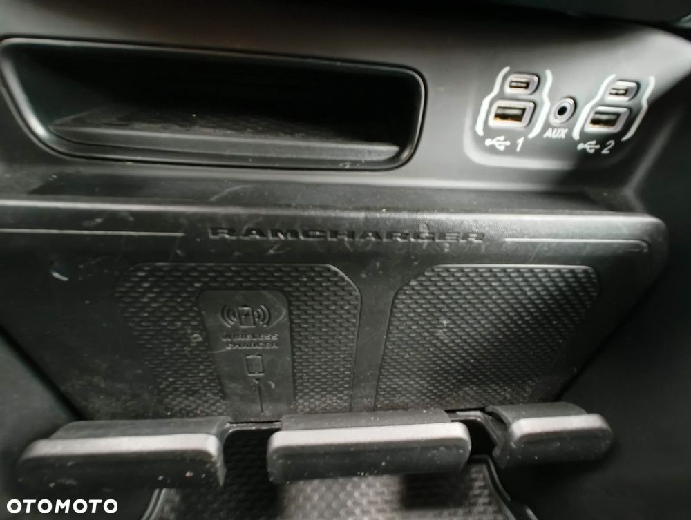 RAM 1500 5.7 Crew Cab Limited - 29