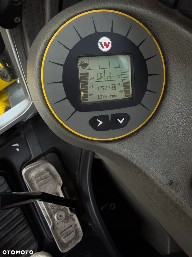 Wacker Neuson EZ53 Koparka Gąsienicowa 5,5 Tony. 2020 rok. 1772 mtg. Jak Nówka z salonu! ani deka luzów czy wycieków! Pochodzi z Gospodarstwa Norweskiego! Aktualne serwisy DEKRA BMWT 2027r. 2 łyżki. Silnik PERKINS 4 cyl. 52km. Maszyna Full wypasiona! Bogata wersja Norweska! Klima. Szybkozłącze Hydrauliczne. OKAZJA. Pełny Oryginał historia do sprawdzenia w Wacker autoryzowany! 4 sekcje Hydrauliczne. Po serwisach eksploatacyjnych. Ani Deka luzów i wycieków - 6