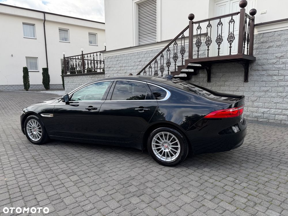 Jaguar XF E-Performance Portfolio - 16