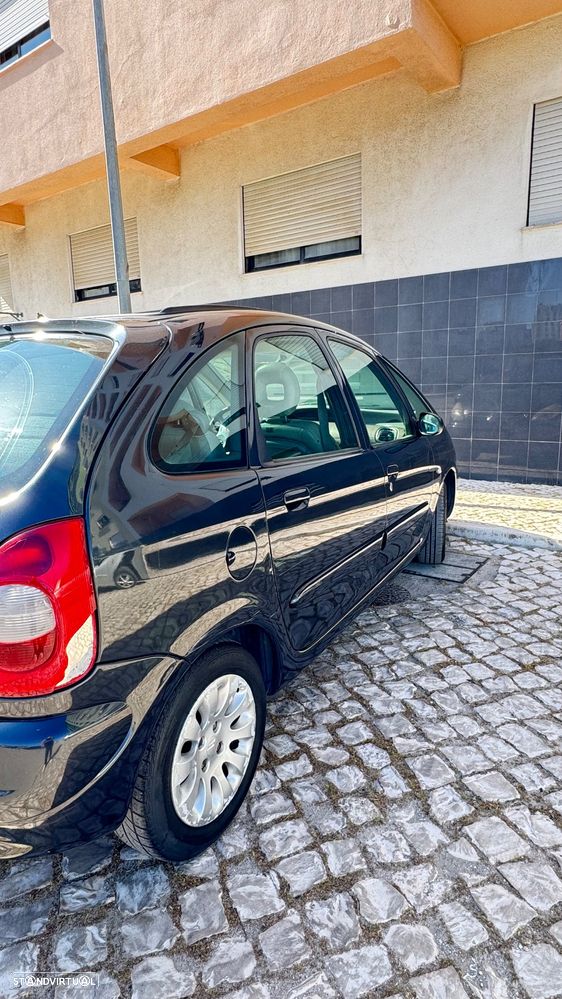 Citroën Xsara Picasso 1.6 Exclusive - 5