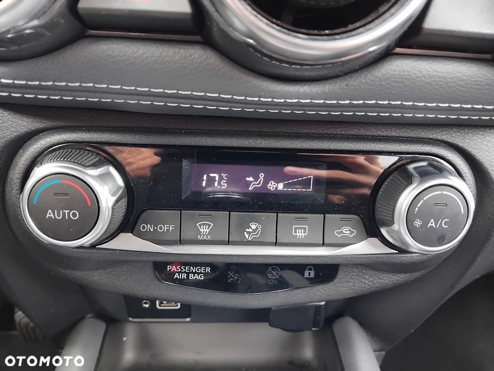 Nissan Juke 1.0 DIG-T N-Connecta - 17