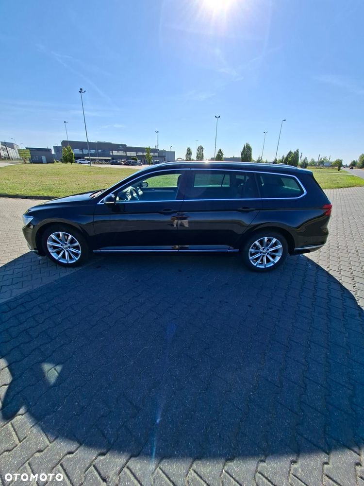 Volkswagen Passat - 16
