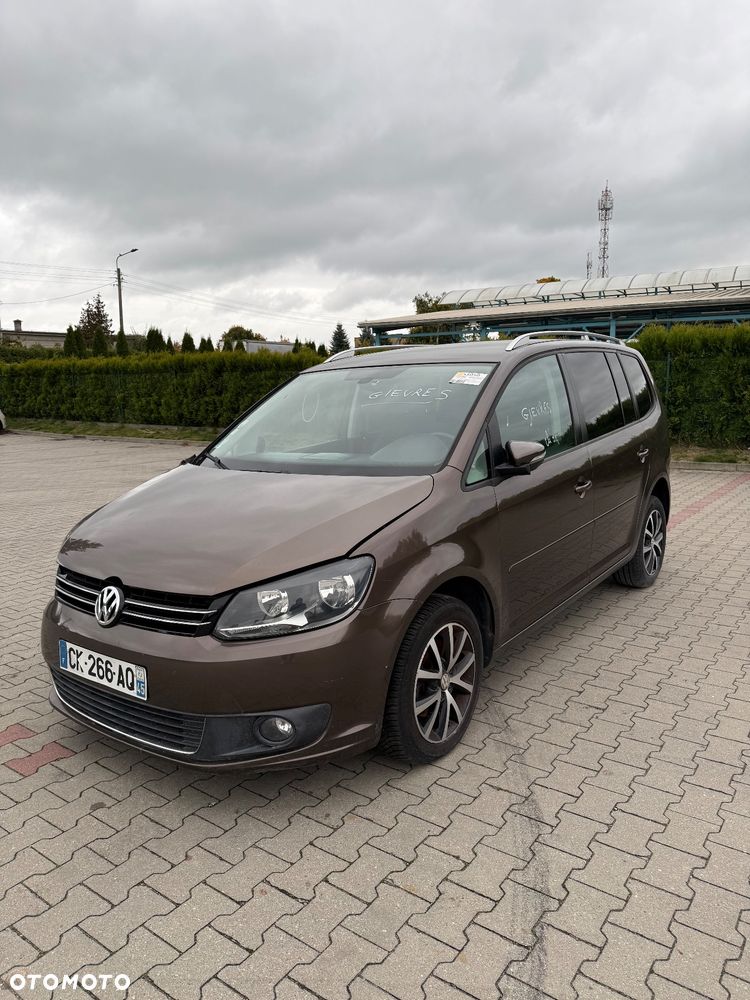 Volkswagen Touran - 1