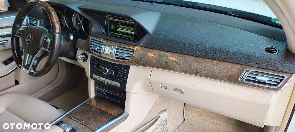Mercedes-Benz Klasa E 350 4Matic BlueEFFICIENCY 7G-TRONIC Avantgarde - 29