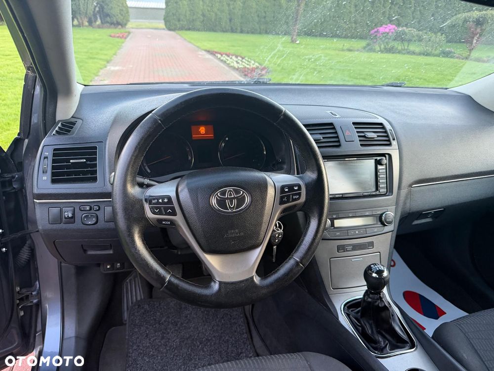 Toyota Avensis 2.2 D-4D Executive - 19