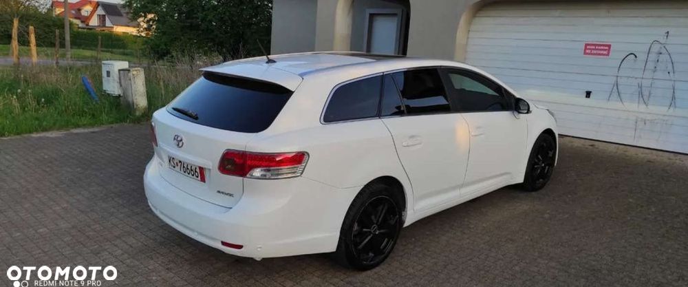 Toyota Avensis - 20