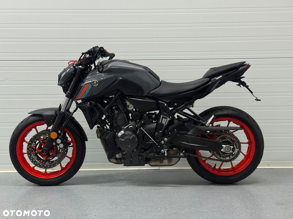 Yamaha MT - 13