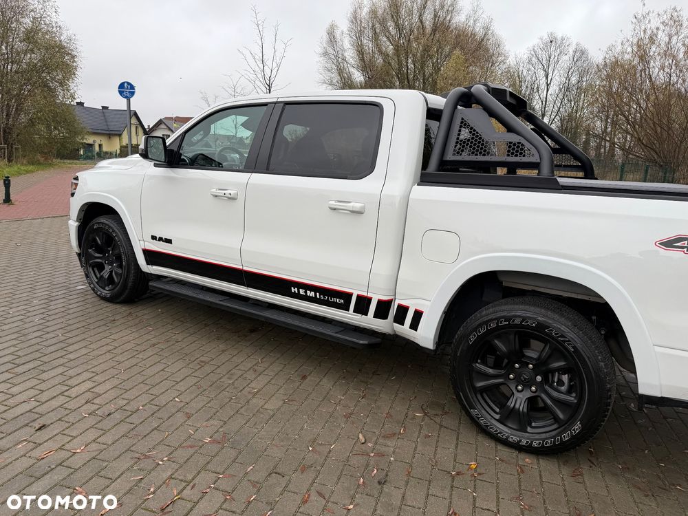 RAM 1500 5.7 Crew Cab Laramie - 6