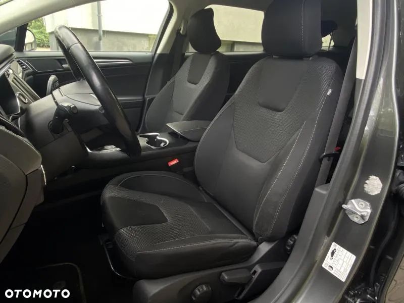 Ford Mondeo 2.0 Hybrid Titanium - 8