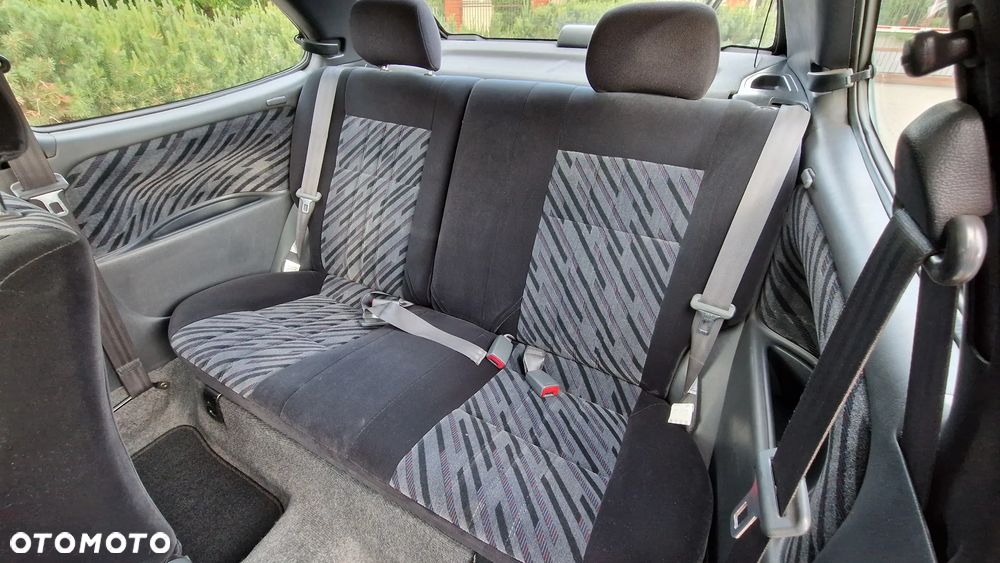 Toyota Corolla - 11
