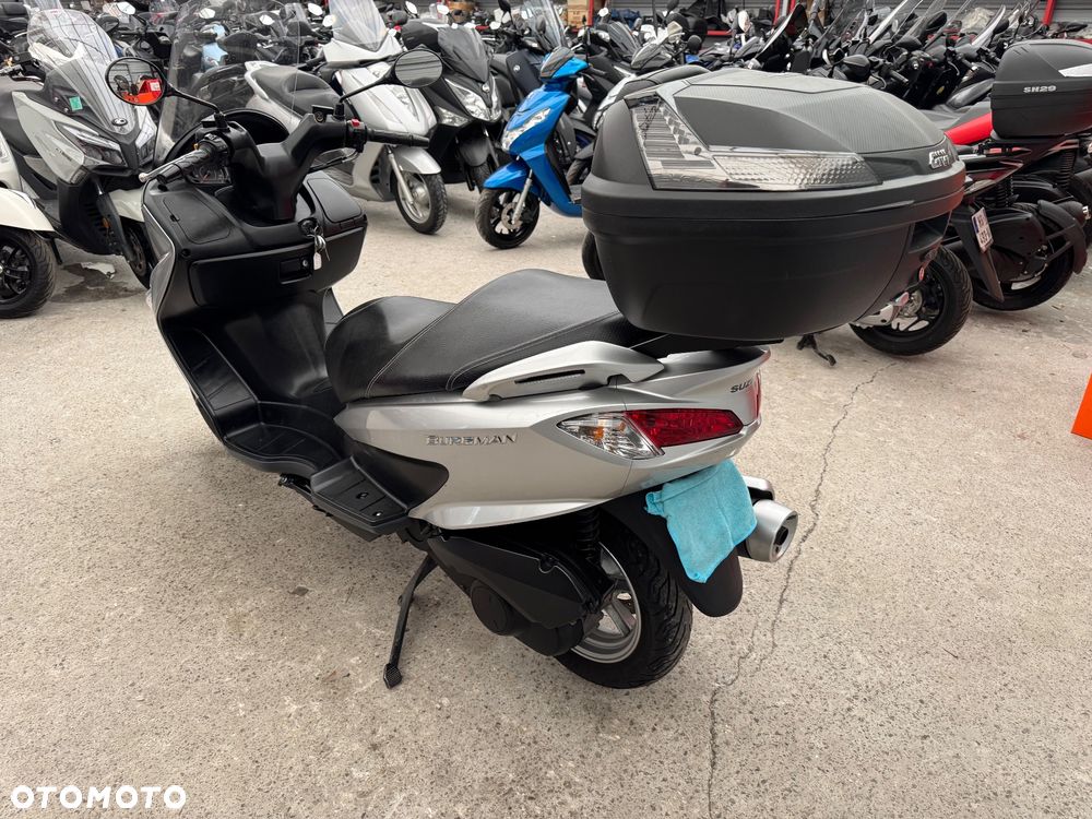 Suzuki Burgman - 5