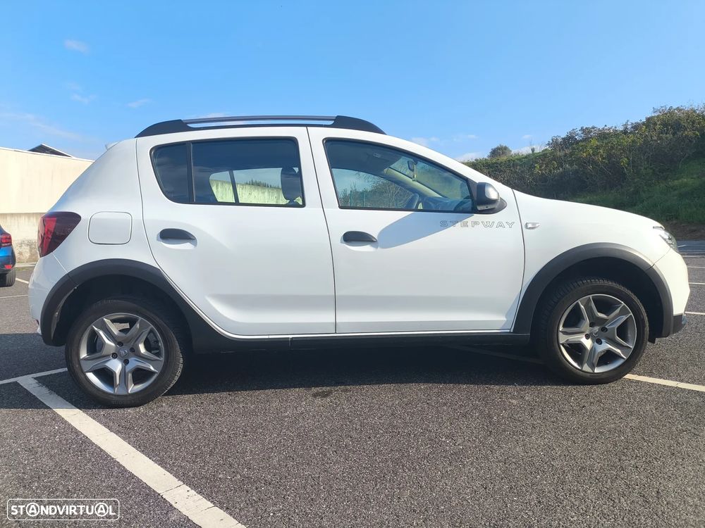 Dacia Sandero SCe 75 Essentiel - 8