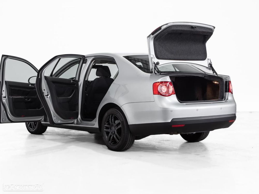 VW Jetta - 5