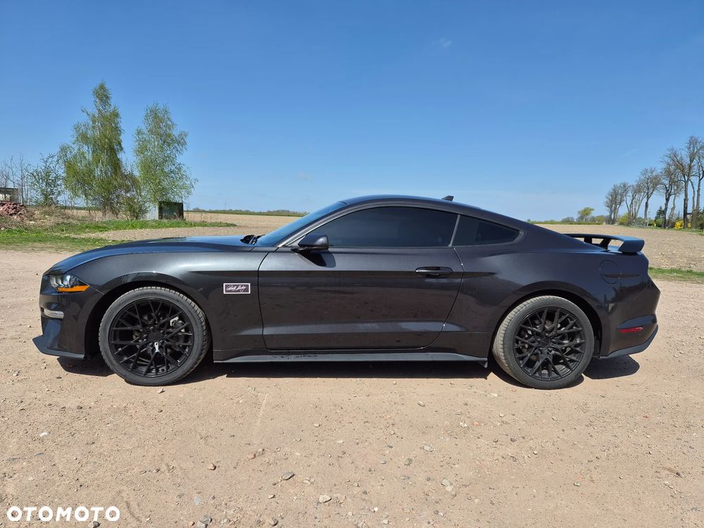 Ford Mustang - 7