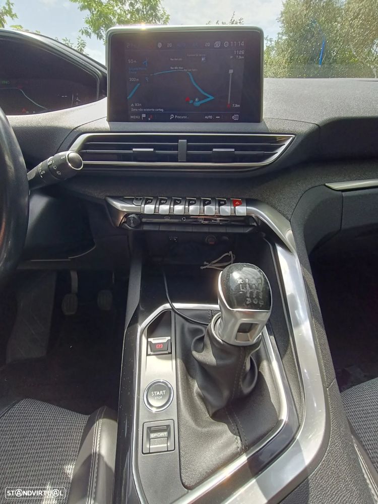 Peugeot 5008 - 27