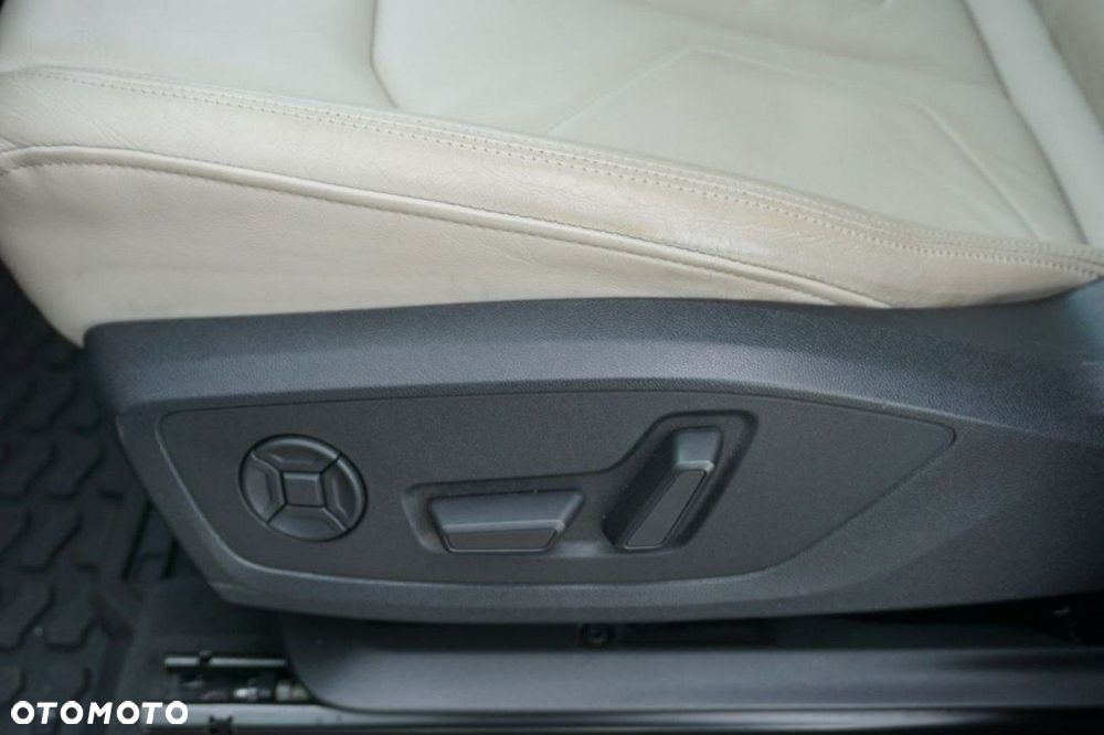 Audi Q3 45 TFSI Quattro S Line S tronic - 24