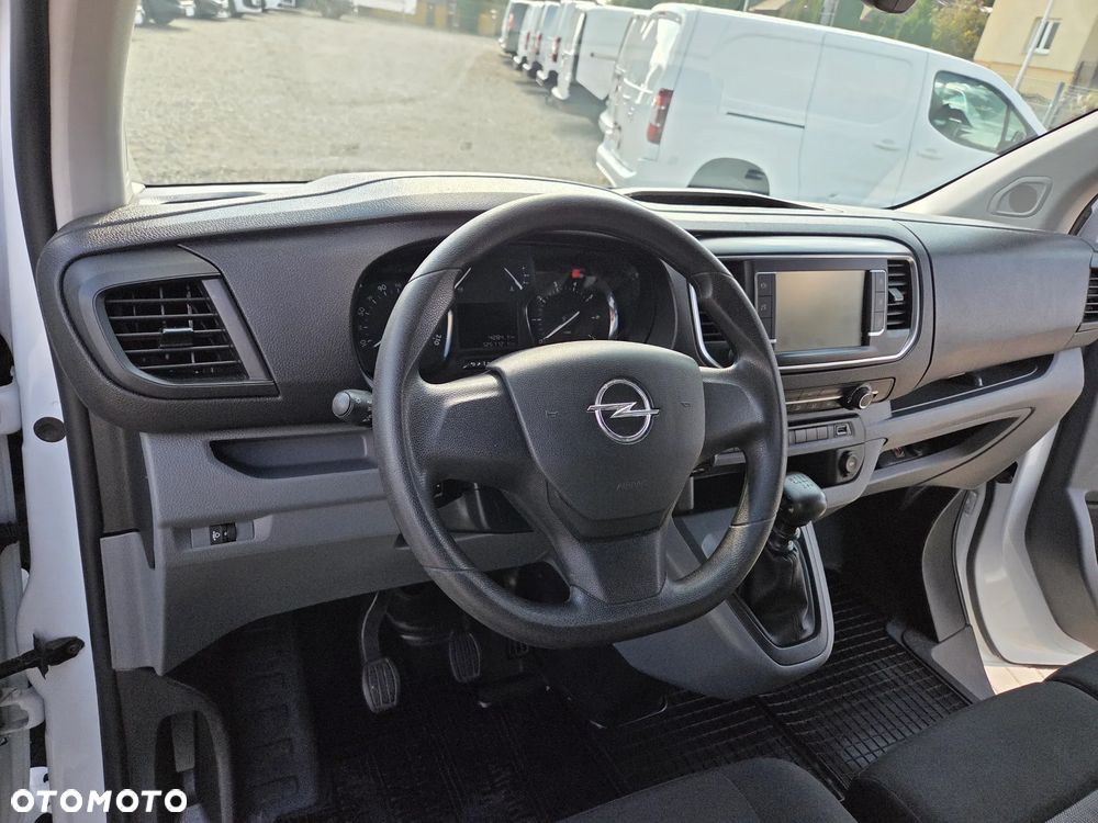 Opel Vivaro - 17